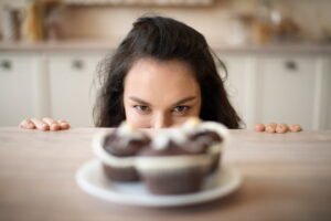 sucre santé gourmandise jeune fille gâteau