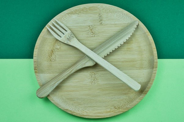 jeûne ne pas manger aliments assiette vide